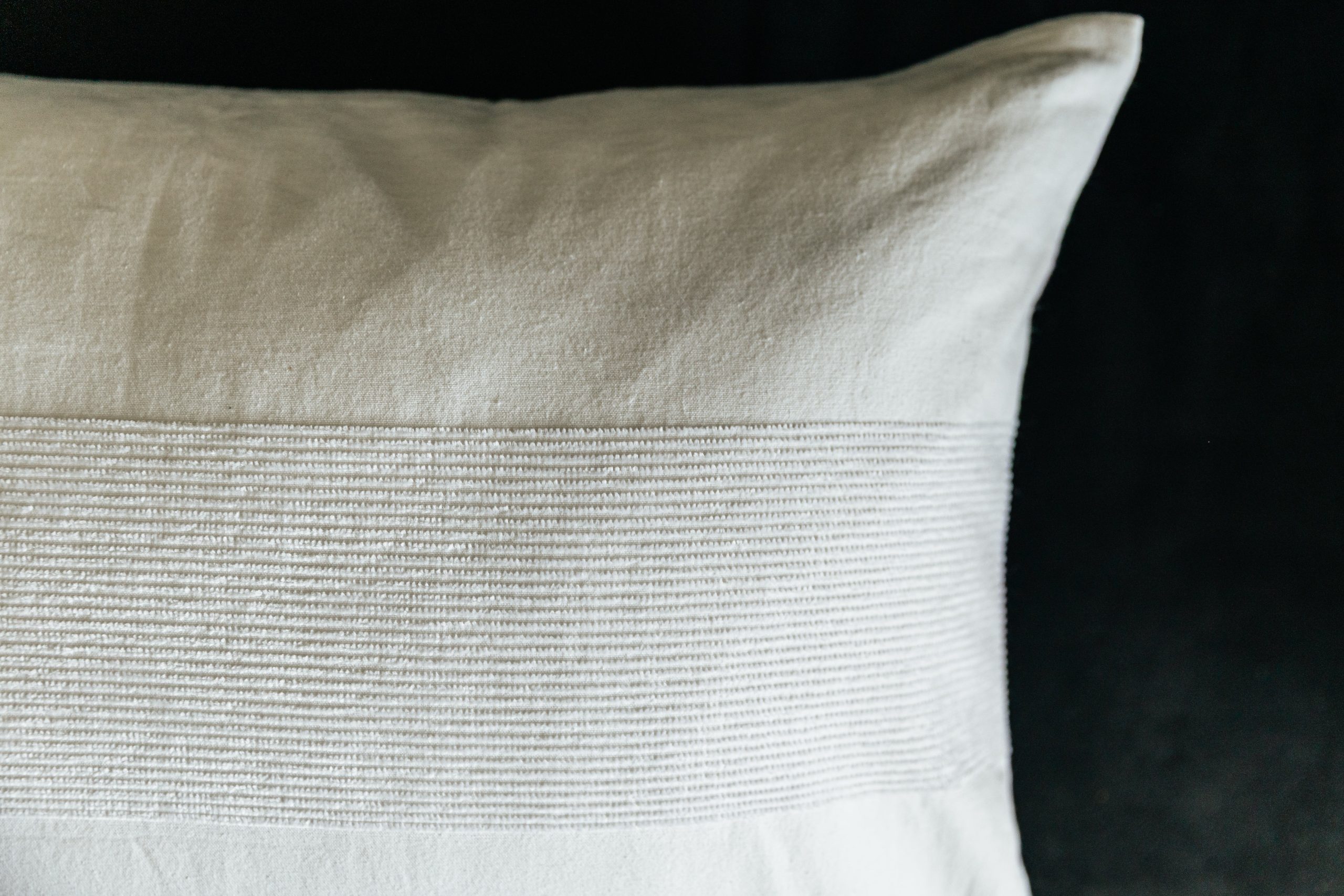 Gracie XL Lumbar Pillow Cover - Image 3