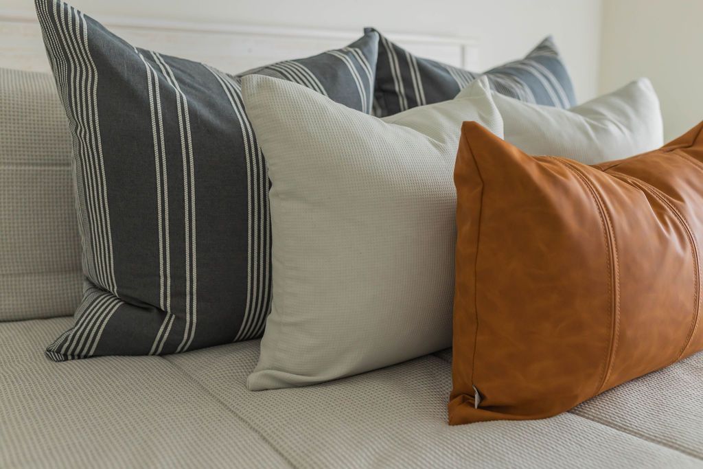 Beau Medium Pillow Cover - Image 5