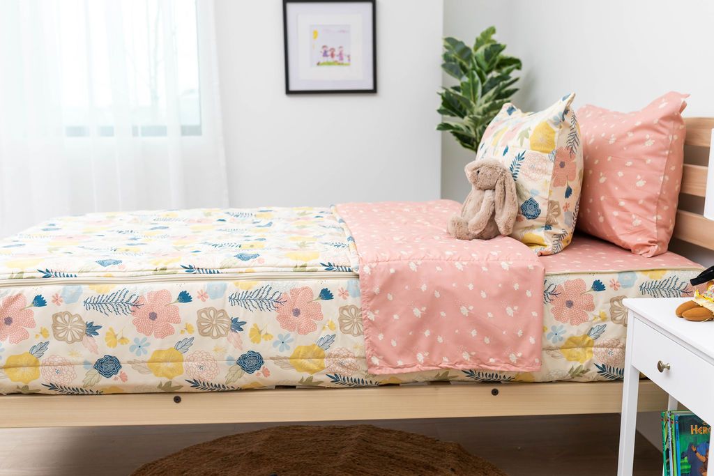 Blossoms Zipper Bedding - Image 8