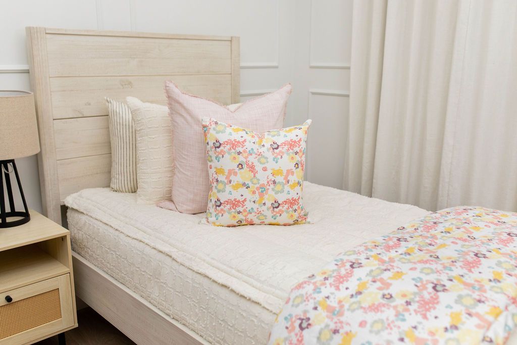 Chloe Blanket - Image 8