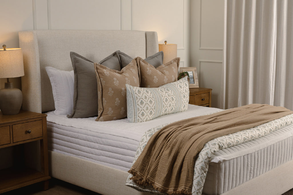 Everly XL Lumbar Pillow Cover - Image 4