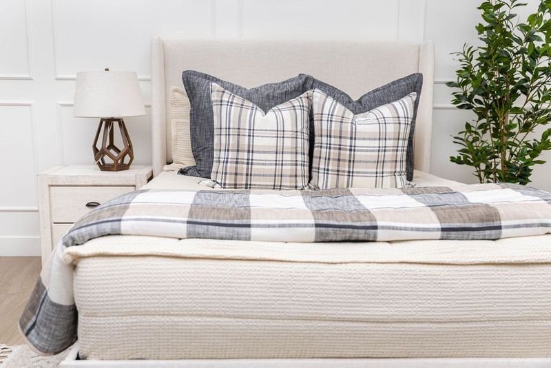 Erin Luxe Blanket - Image 6