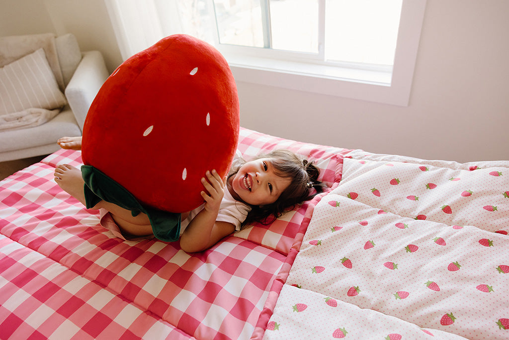 Strawberry Fields Zipper Bedding - Image 5