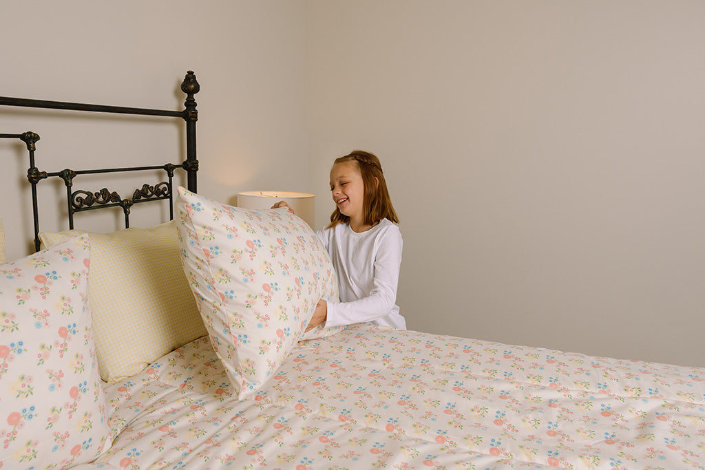 Gingham Garden Zipper Bedding - Image 13