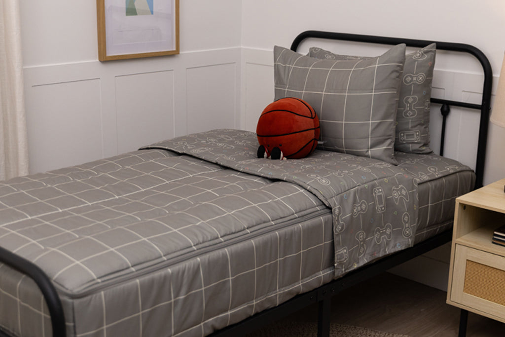 Level Up Zipper Bedding