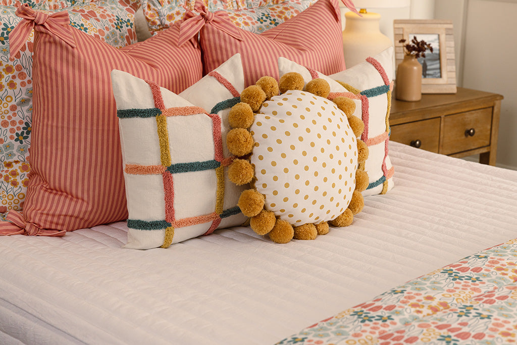 Lucy Pillow - Image 2