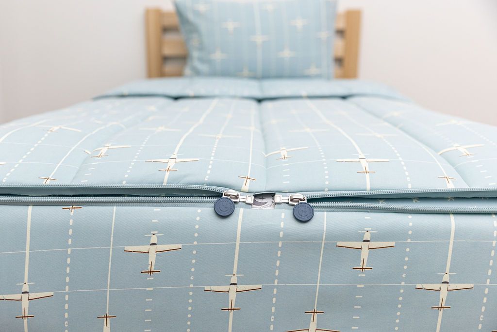 Take Flight Zipper Bedding - Image 7