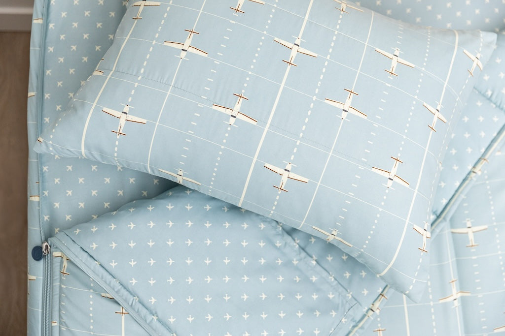 Take Flight Zipper Bedding - Image 4