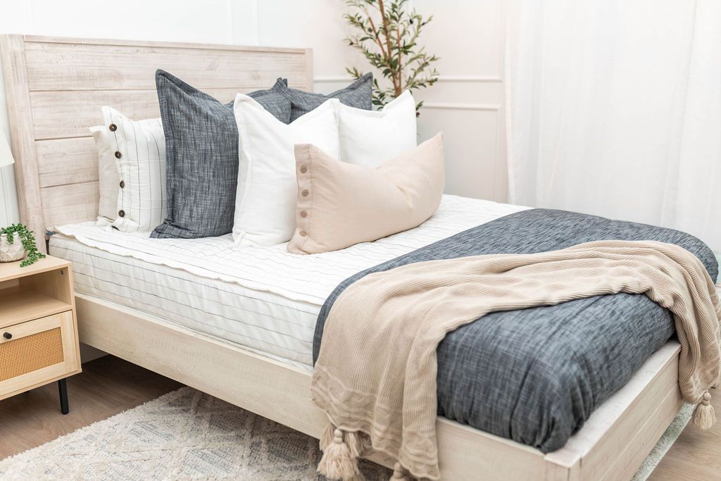 Taylor Luxe Blanket - Image 4